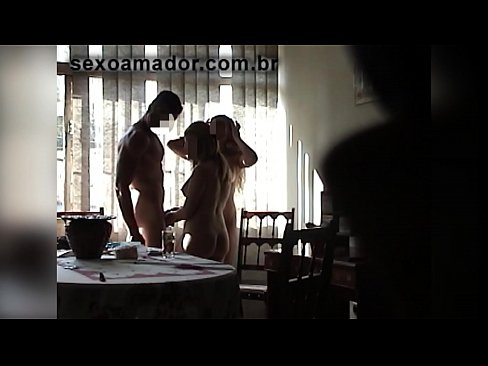 ❤️ Babaturan séks ngajak saurang lalaki raksasa sareng tiluan sareng anjeunna ❤️ porno di urang% su.pornobot.ru% ❌